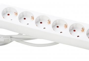 Kopp 120613005 TSD 6-way 1.5qmm supply cable 1.4m BS aw power strip