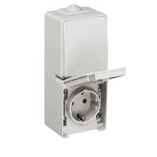 EFAPEL TWO-WAY SWITCH+SAF EARTH SOCK(SKO)DOUB VERTIC