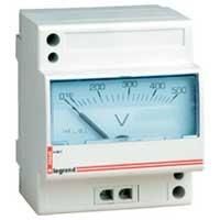 Legrand 004660 Voltmeter analog for measuring DC or AC voltage 4TE