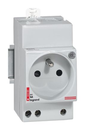 Legrand 004283 socket VT 2P+E Glim., fr
