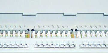 Dätwyler 418006 24xRJ45s 1U RAL7035 light grey Unilan 19' patch panel Cat6 CSP 24/8
