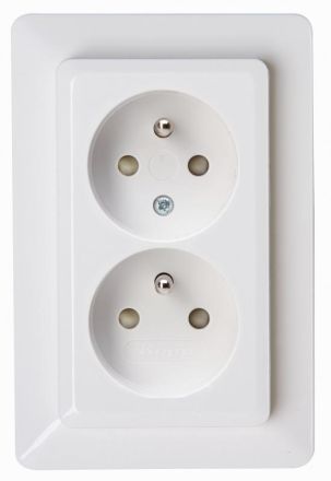 Kopp 927913005 with BS 2-way HK02 arctic white SCHUKO socket