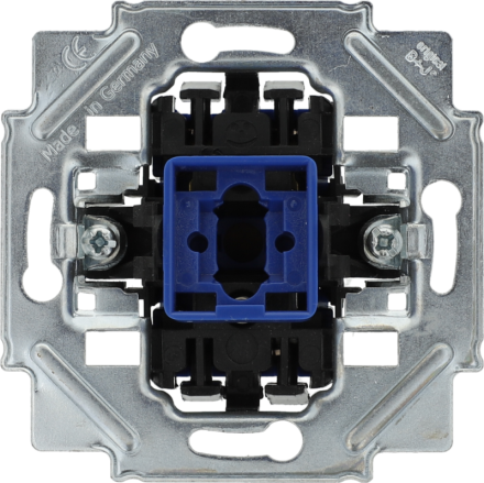 Small K22/U push button normally open