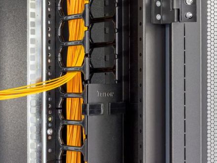 Triton RAB-VP-H27-X1 cable management panel 27HE comb switch 2 rows
