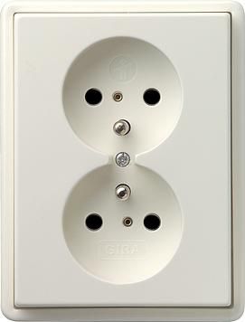 Gira 079540 double socket earth pin KS S-Color pure white